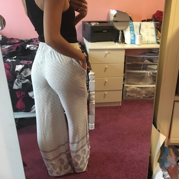 Patterned pants - Picture 2 of 5